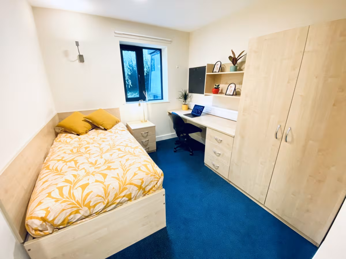 Wood Hall, Leamington Spa - CV32 5JE - Student 2027/28 - including Bills
