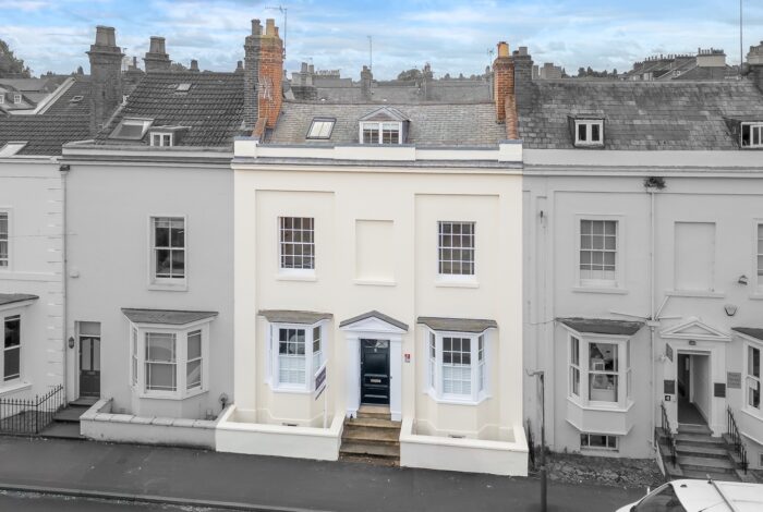 Priory Terrace, CV31 1BA