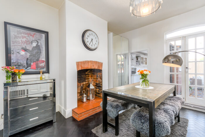 Broad Street, CV34 4LT