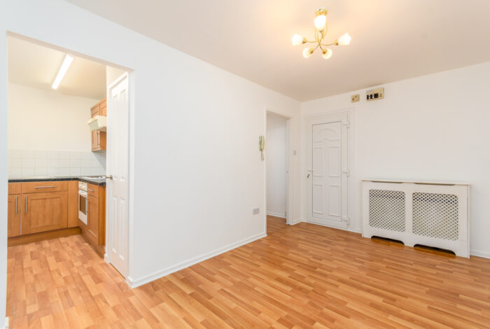 Hitchman Road, CV31 3QP