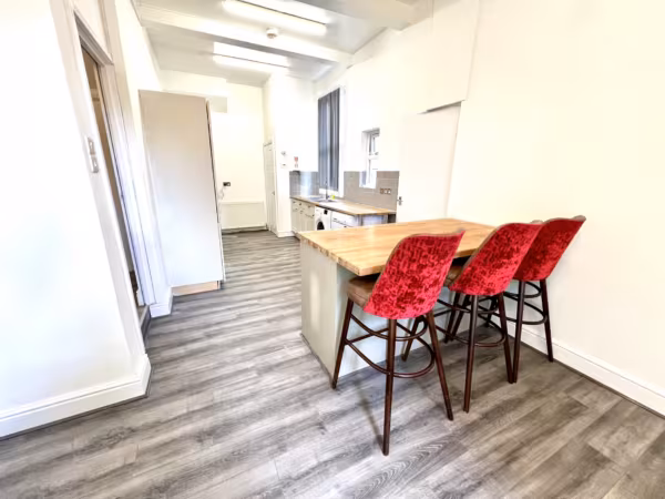 Camberwell Terrace, CV31 1LP - Student 2027/28