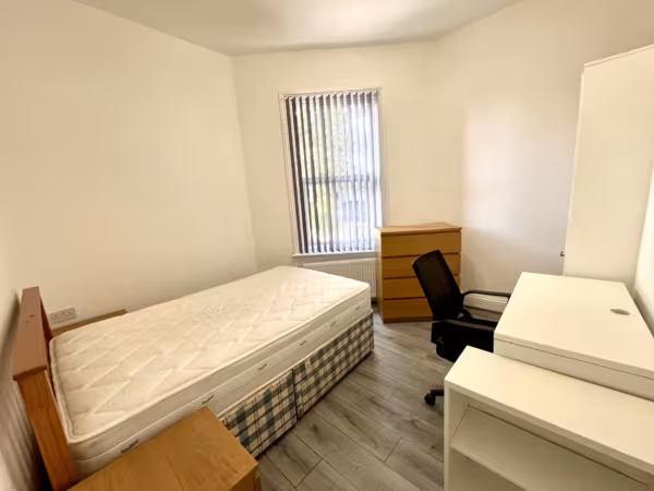 Camberwell Terrace, CV31 1LP - Student 2027/28