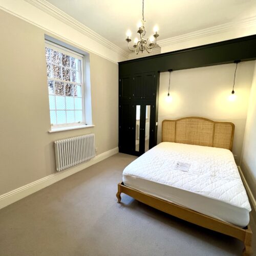 Clarendon Square, CV32 5QY