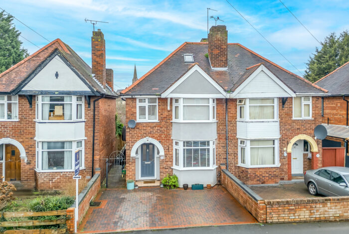 Alexandra Road, CV31 2DD