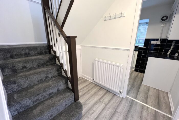 Woburn Close, CV31 1XW