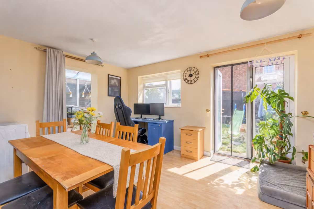 Hamilton Road, CV31 1TJ