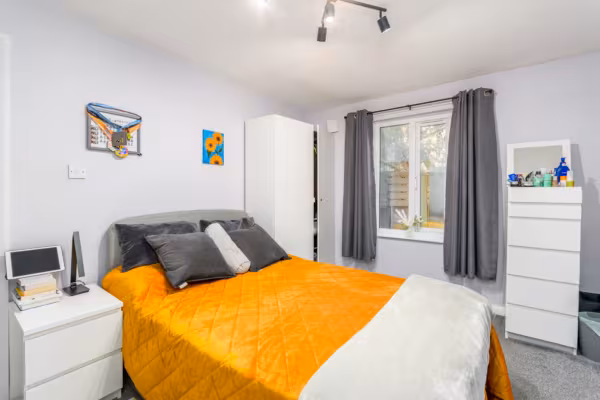 Regent Place, CV31 1EH