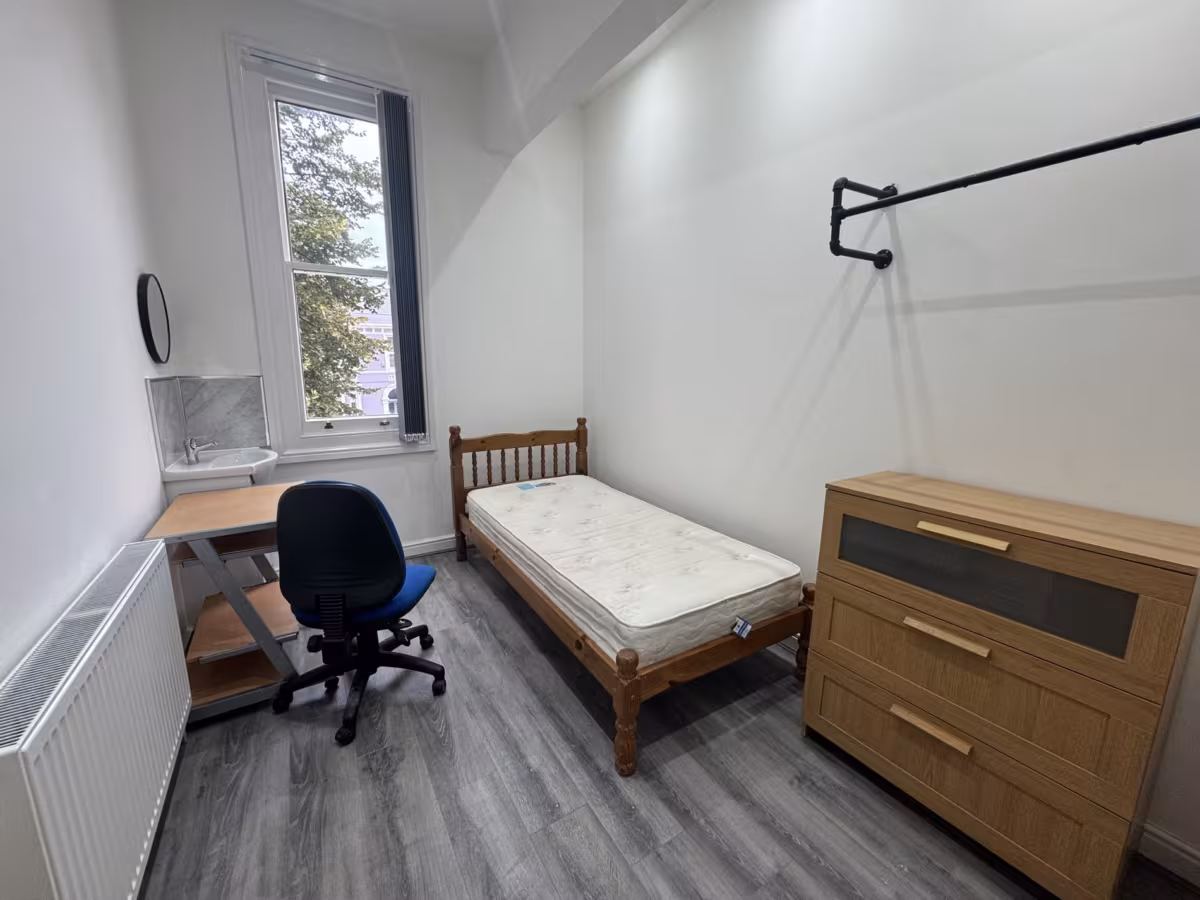 Avenue Road, CV31 1LZ - Student 2027/28